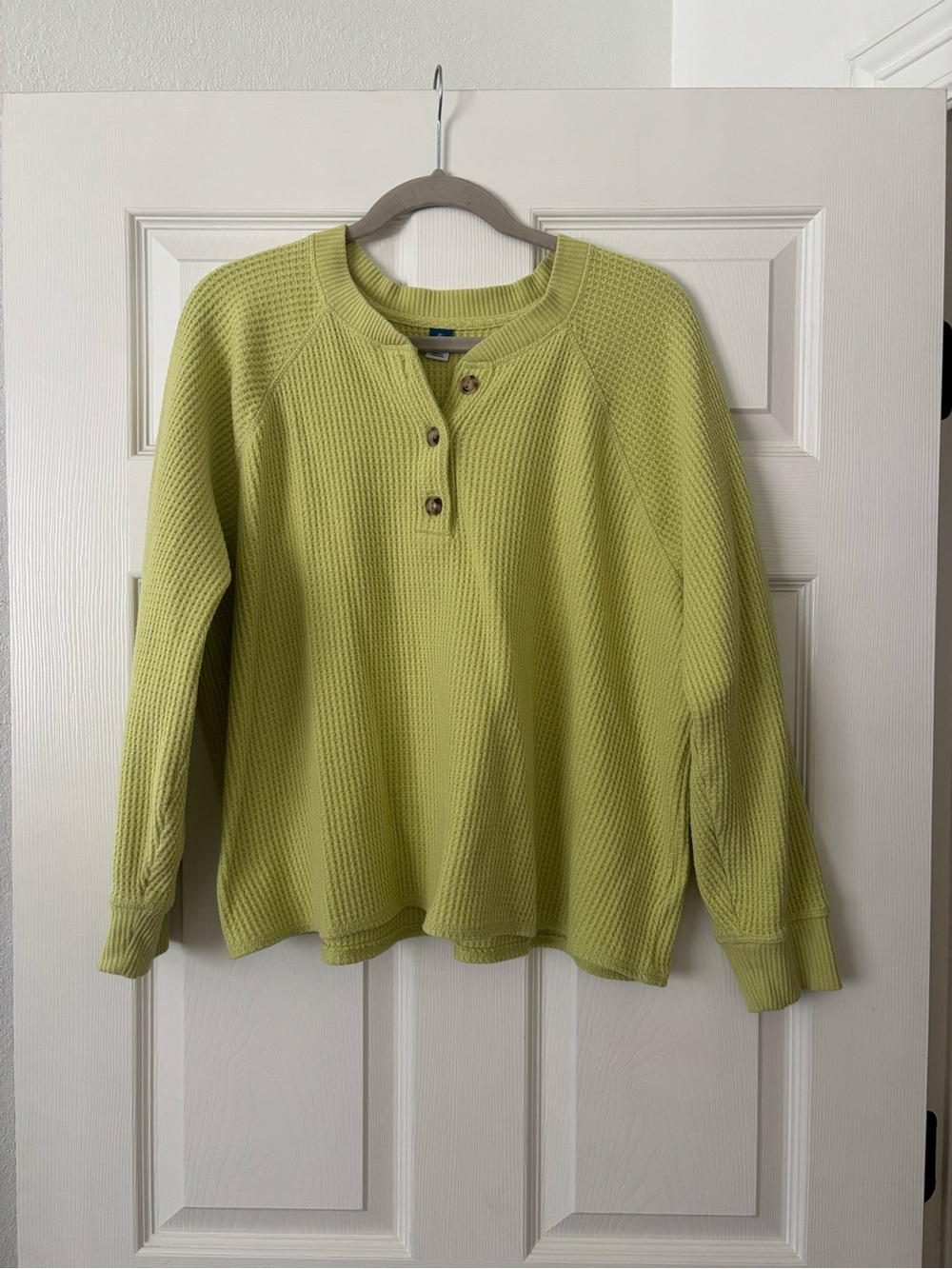 Women’s Lime Green Waffle Knit Henley Sweater || Old Navy